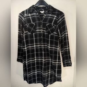 NWOT | MERONA BLACK & WHITE BOTTOM PLAID SHIRT SIZE MEDIUM